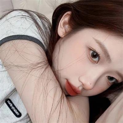 金发奇女